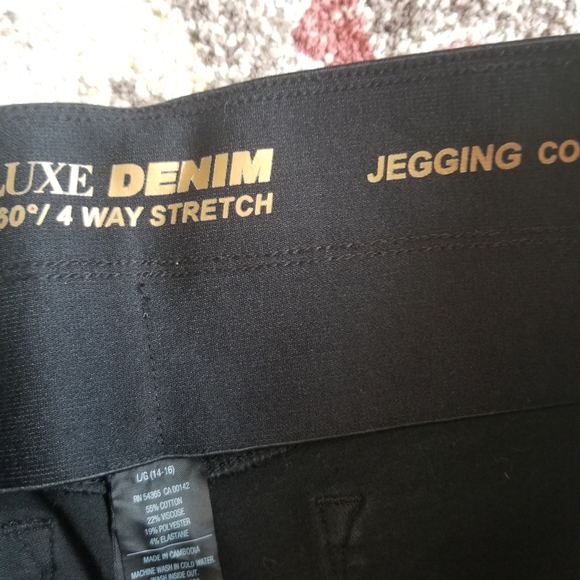 Nygard jeggings black denim with fade with size large 14/16 EUC - Picture 2 of 5
